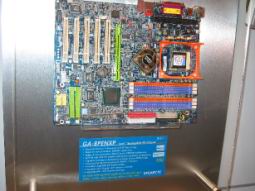 Gigabyte - 8PENXP.jpg