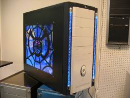 Sunny - Case with ledsticks and sipderman window.jpg