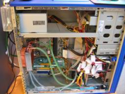 Thermaltake - Aquarius inside.jpg